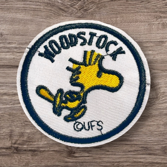 Iron on patch-Snoopy Woodstock Peanuts Cartoon Character-Crafts Material - Picture 1 of 3